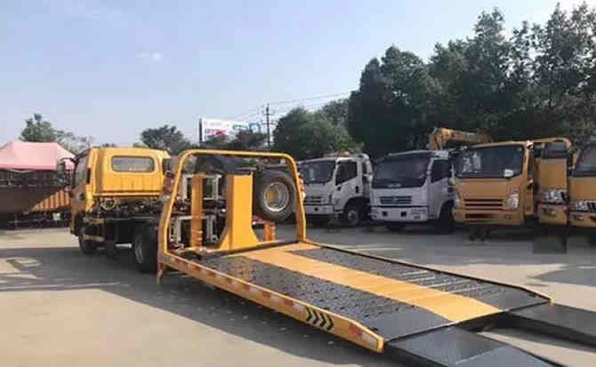 景东汽车中途维修案例