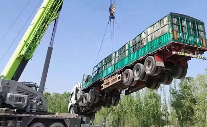 景东道路脱困救援案例